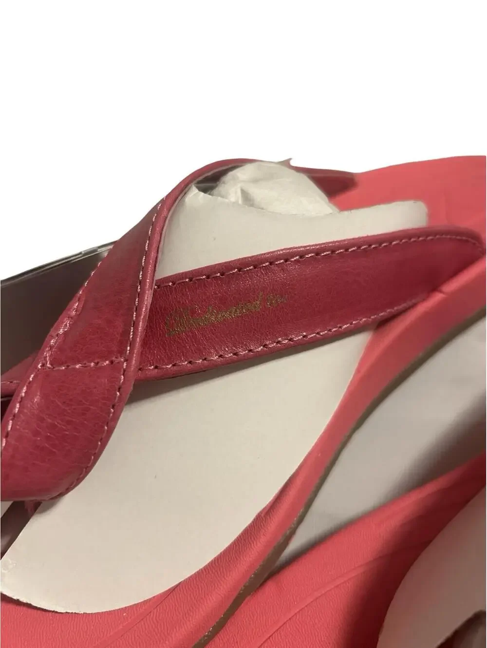 Twisted X Women’s Size 9M Pink Comfort Flip Flop Sandals NWT Keychain